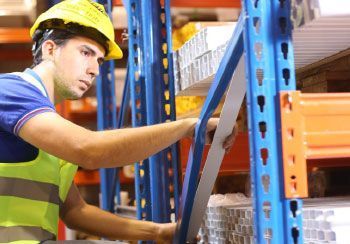 Revisión de estanterías industriales